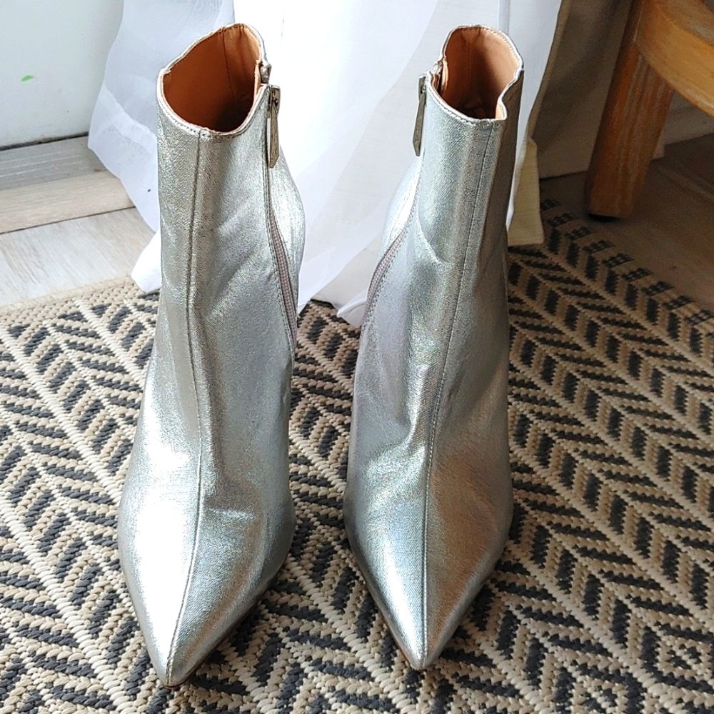 Nwob Zara Trafaluc silver metallic booties size 39 EU/ US 8.5